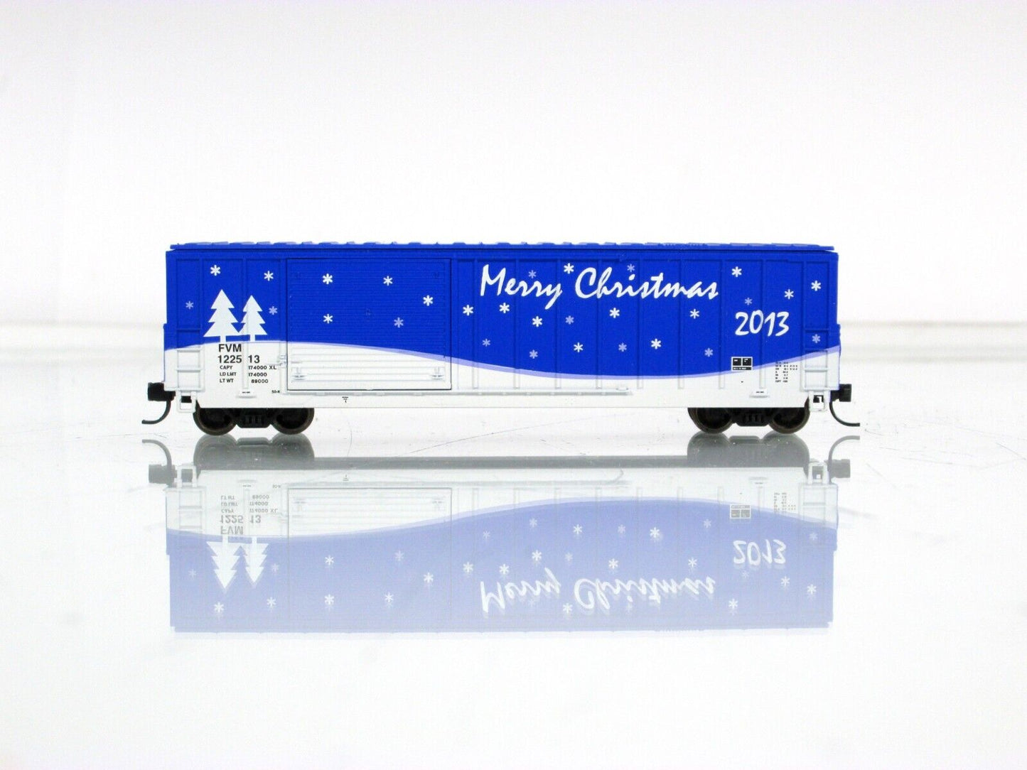 N Scale ***SEASON'S GREETINGS*** CHRISTMAS 2008 Box Car - Fox Valley 8900 **RARE