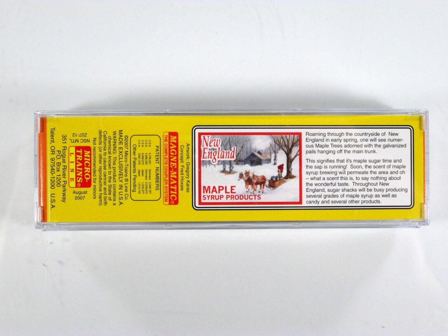 Z Scale ***NEW ENGLAND MAPLE SYRUP*** Reefer, Building Set -Micro Trains Special