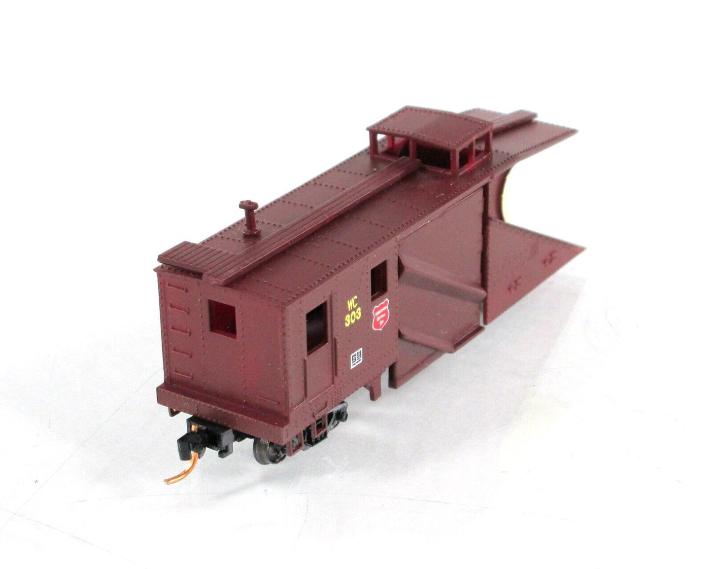 N Scale ***WISCONSIN CENTRAL*** Snow Plow #303 - Walthers 932-8509 *MTL Couplers