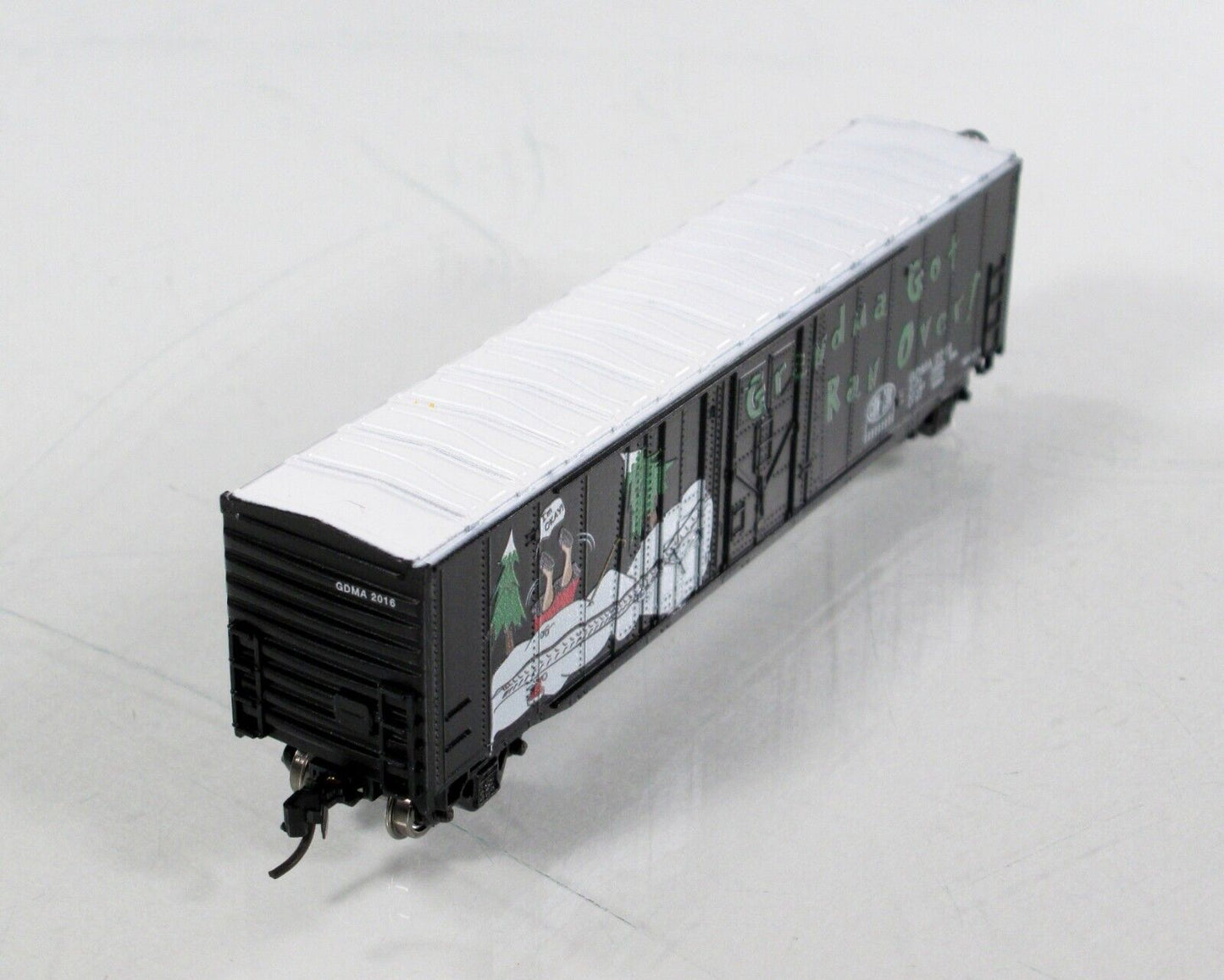 N Scale **GRANDMA GOT RUN OVER BY A REINDEER** Xmas 2016 Box Car - Con-Cor *RARE