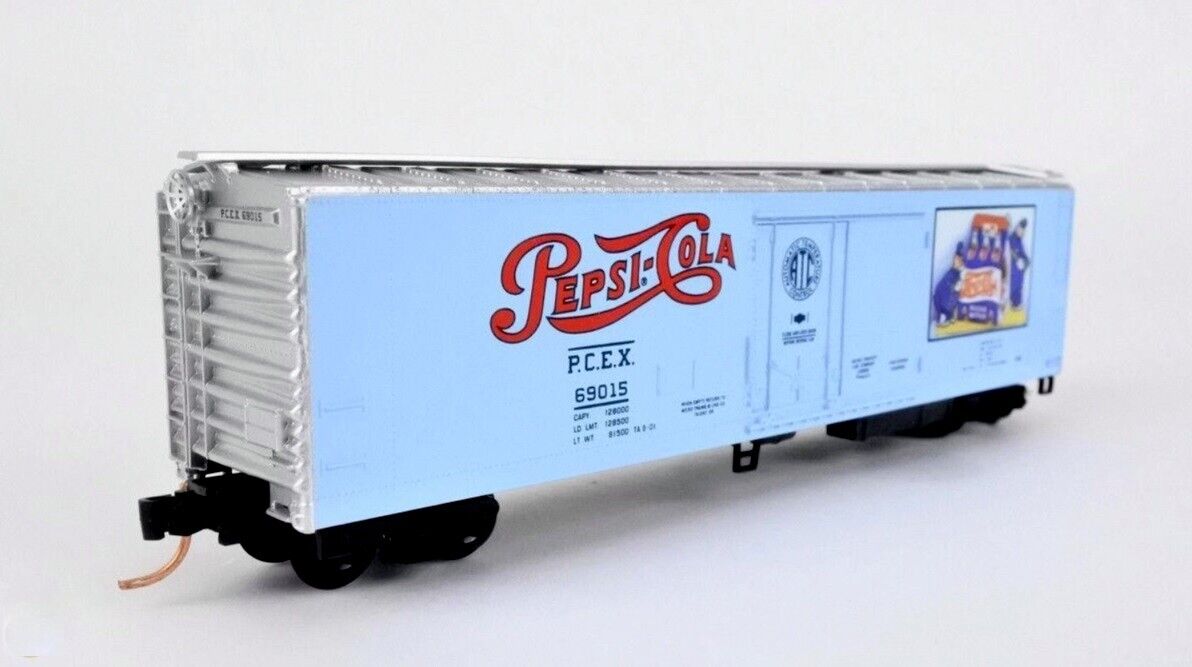 N Scale ***PEPSI-COLA*** PEPSI PETE COPS Reefer, PCEX 69015 - Micro Trains 69140
