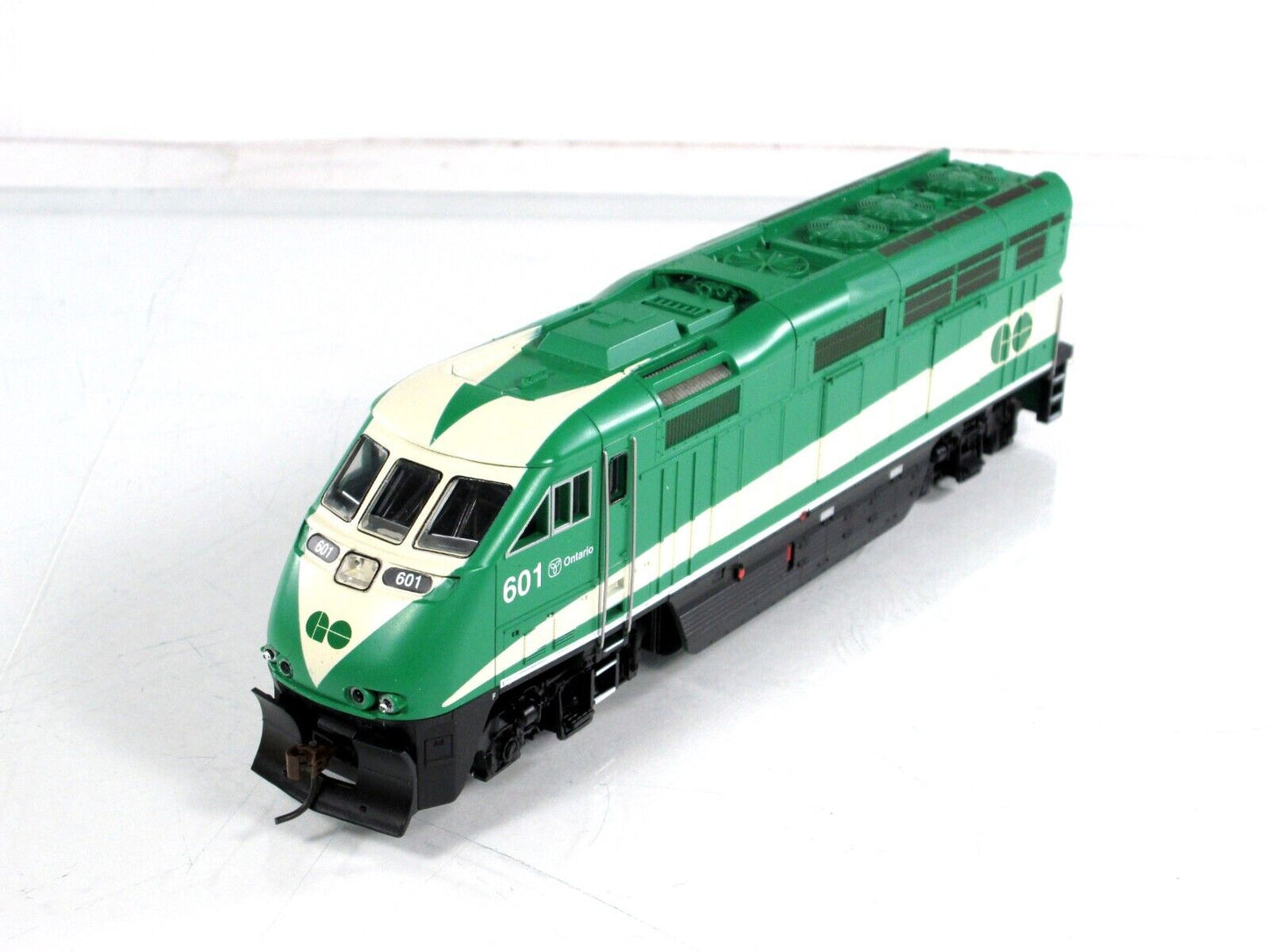 HO Scale ***GO TRANSIT*** Bombardier F59PHI #601 ------ Athearn 26309, DCC Ready