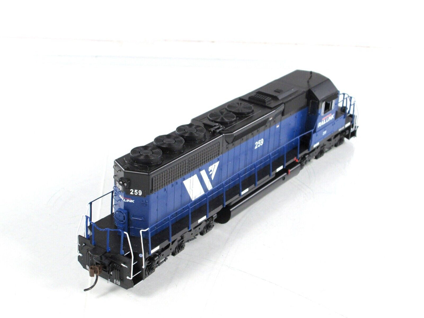 HO Scale ***MONTANA RAIL LINK*** SD40 Locomotive #259 - Athearn 98842, DCC Sound