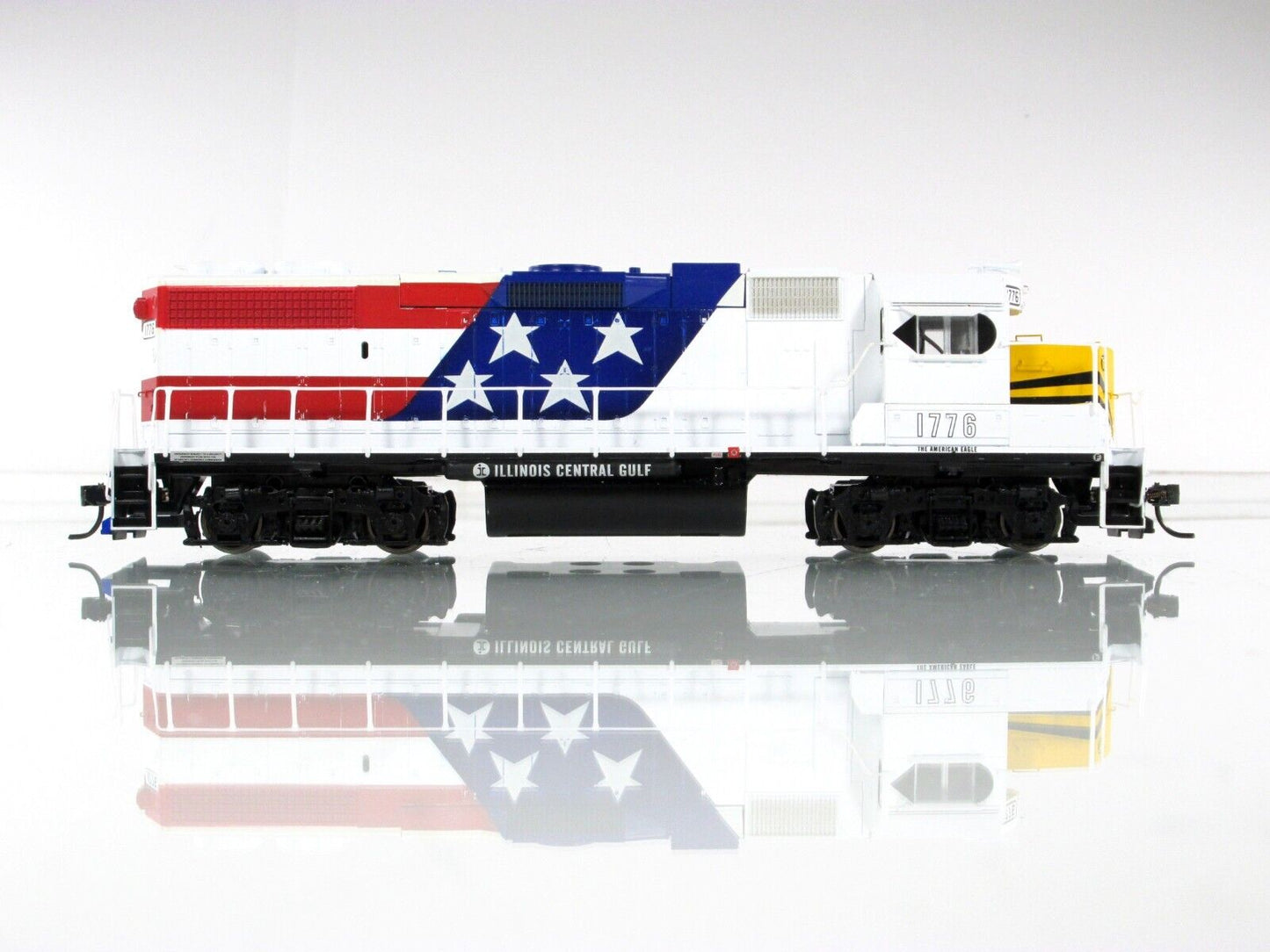 HO Scale ***ICG*** BICENTENNIAL GP38-2 Locomotive #1776 -- Athearn 78904, w/ DCC