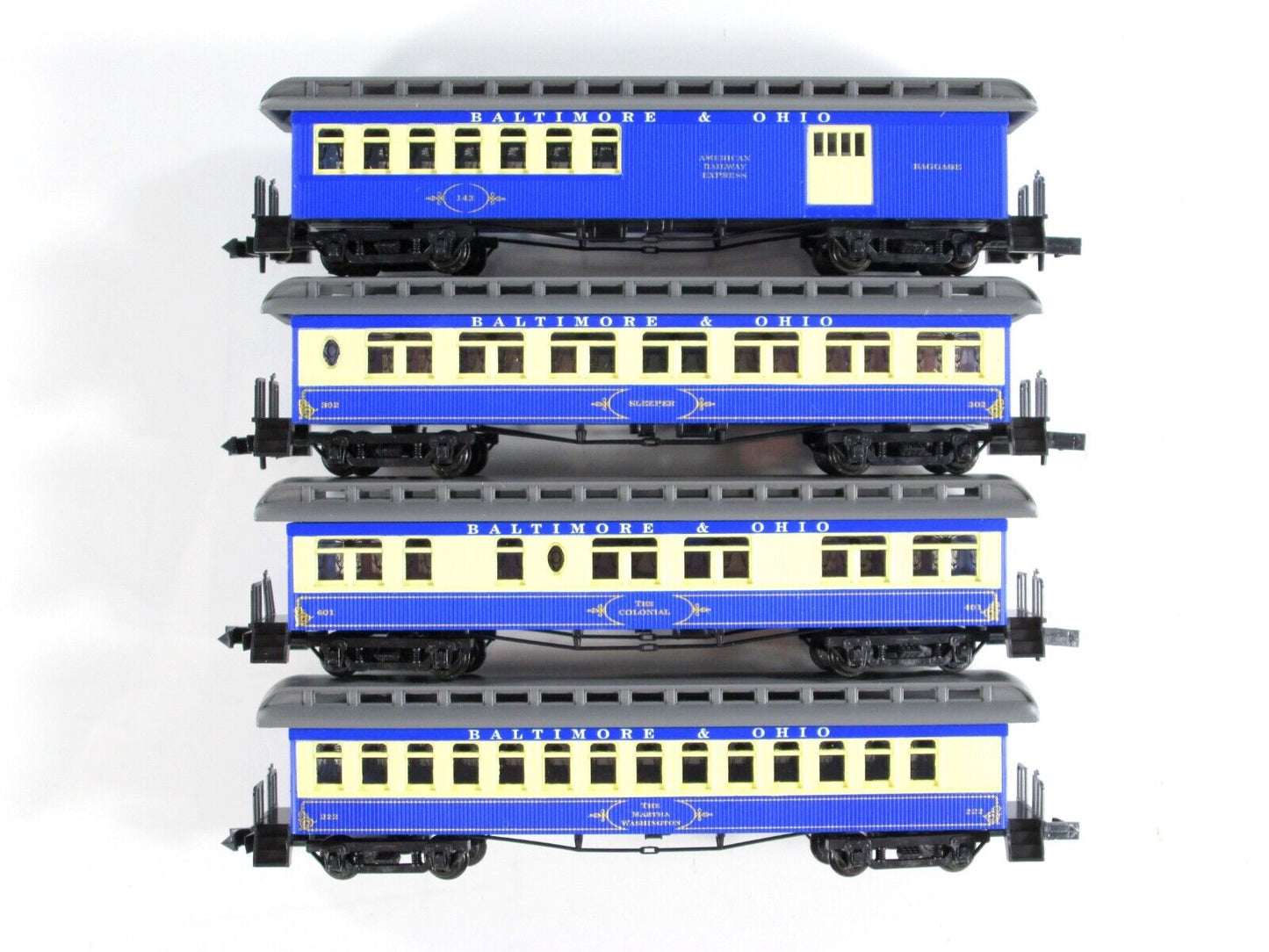 N Scale  **BALTIMORE & OHIO** Overland Passenger Set - Roundhouse 89443 ***RARE*