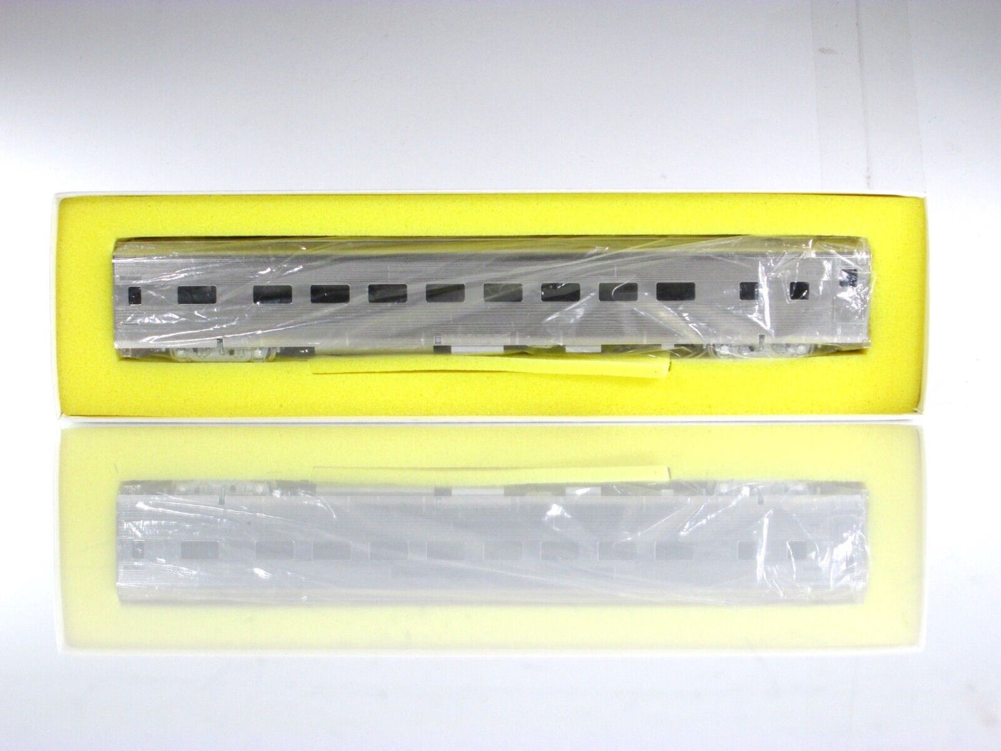 HO Scale BRASS *CALIFORNIA ZEPHYR* 16 Section Sleeper #400 ---- ORIENTAL LIMITED