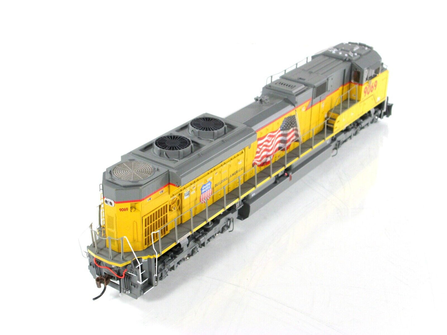 HO Scale ***UNION PACIFIC*** SD70ACe #9069 -- Athearn G89844, DCC Tsunami2 Sound