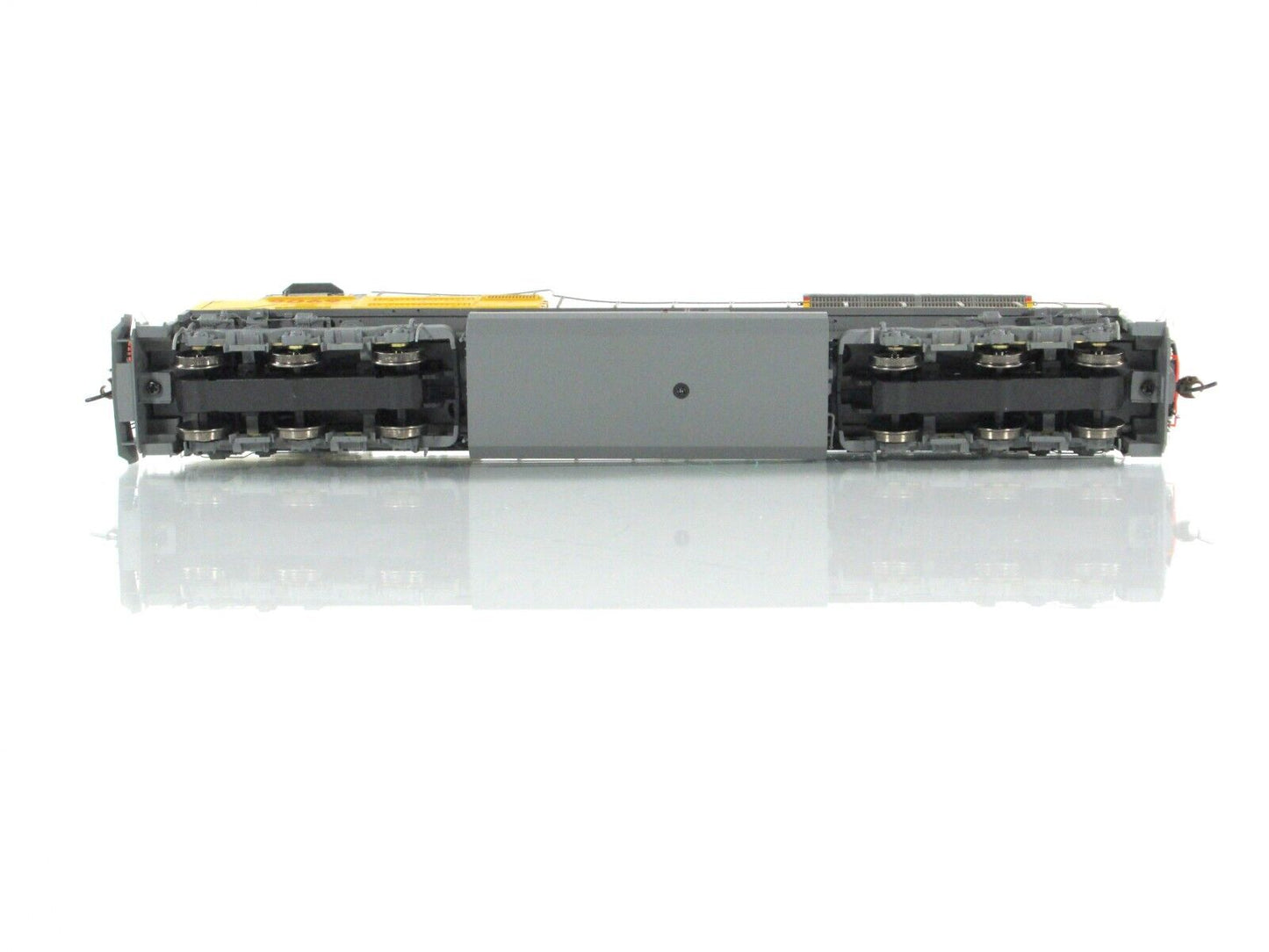 HO Scale ***UNION PACIFIC*** SD70ACe #9069 -- Athearn G89844, DCC Tsunami2 Sound