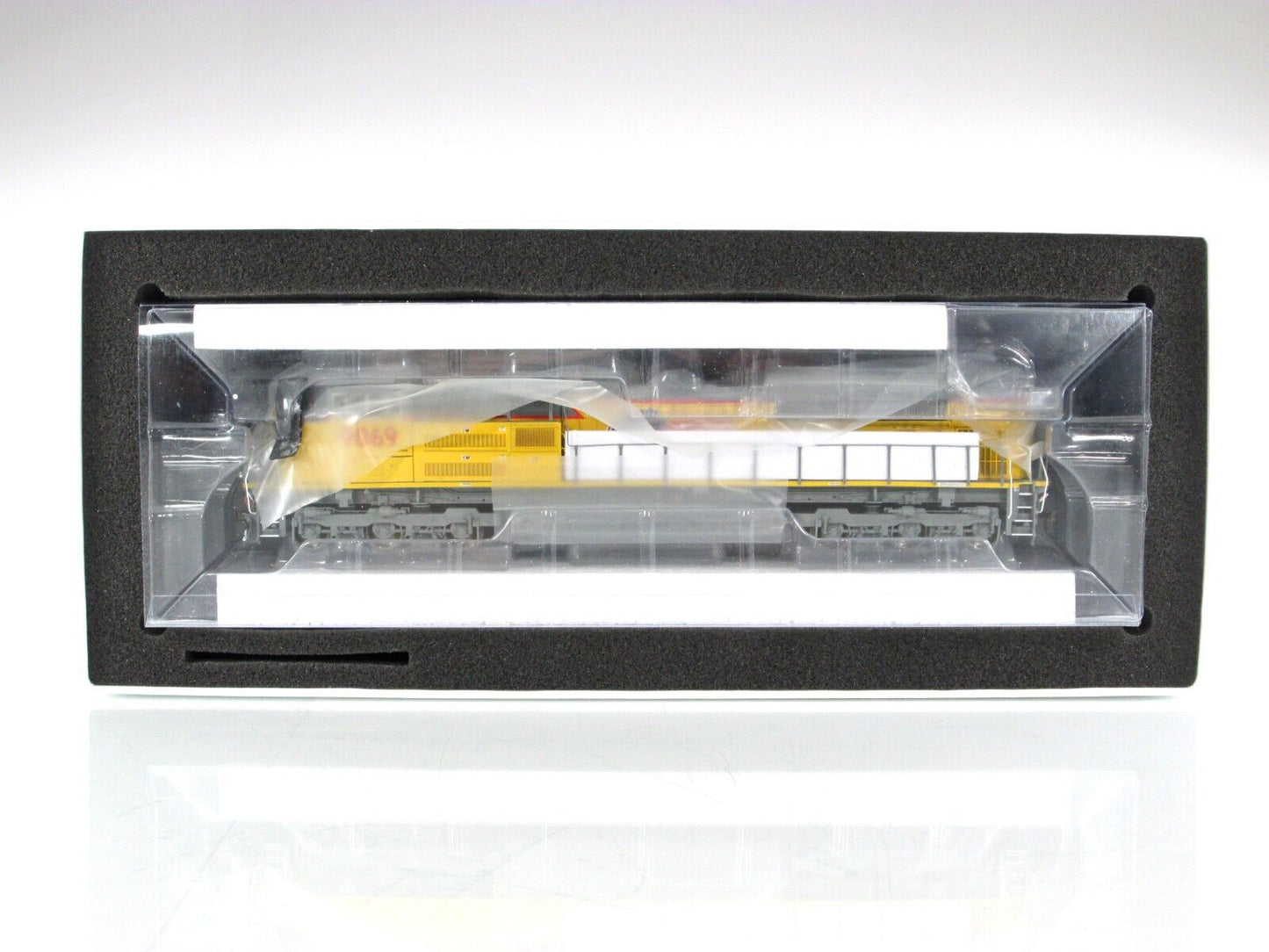 HO Scale ***UNION PACIFIC*** SD70ACe #9069 -- Athearn G89844, DCC Tsunami2 Sound