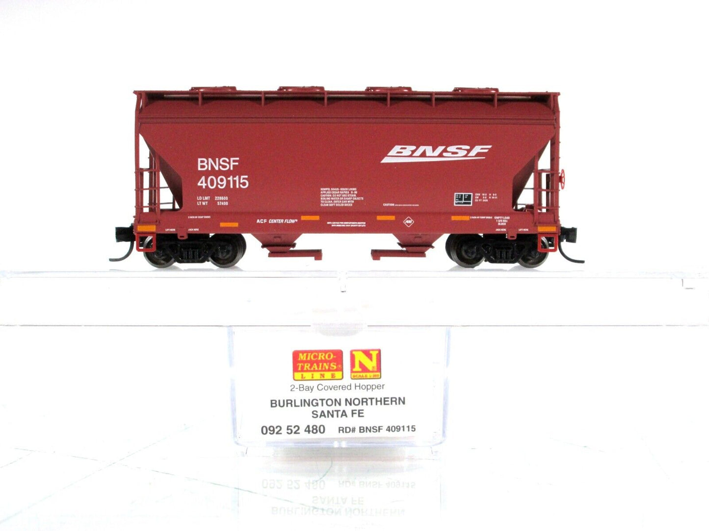 N Scale ***BNSF*** 2-Bay Covered Hopper 8-Pack Set ------- Micro Trains 99300819