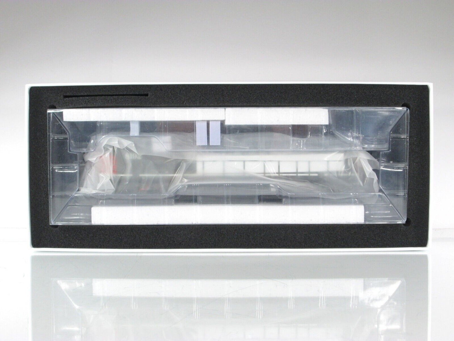 HO Scale SOUTHERN PACIFIC Dash 9-44CW #8192 - Athearn G31643, DCC Tsunami2 Sound