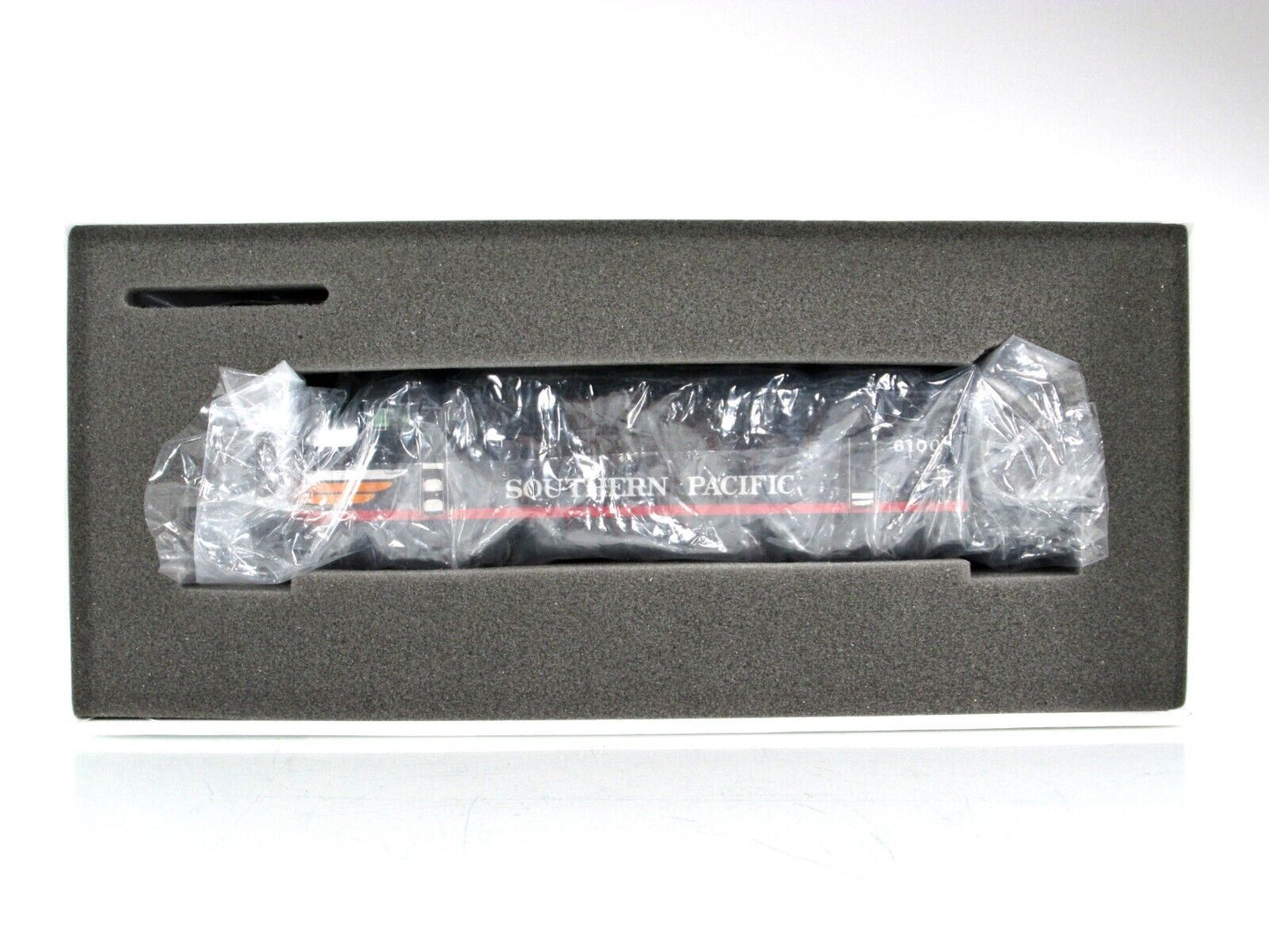 HO Scale ***SOUTHERN PACIFIC*** Black Widow F3A #6100 -Athearn G20010, DCC Ready