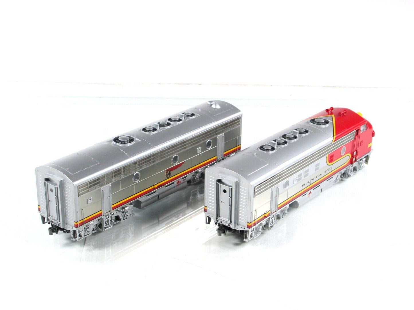 HO Scale ***SANTA FE*** F7A-F7B Locomotives #47 -- Athearn Genesis 99042, w/ DCC