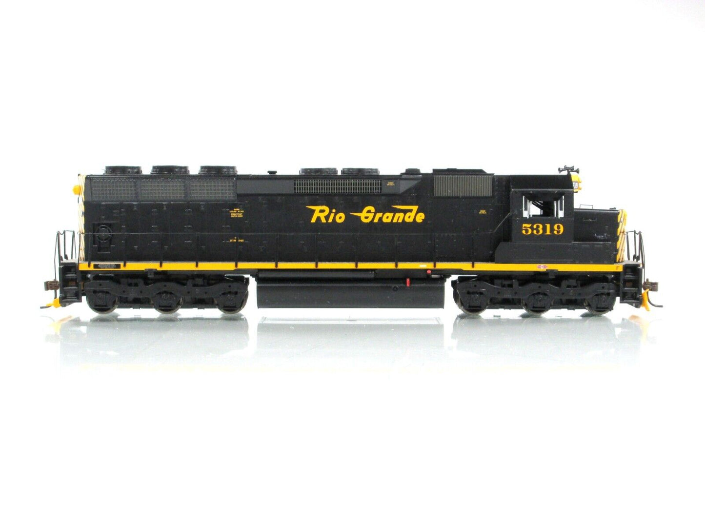 HO Scale ***DENVER & RIO GRANDE*** SD45 Locomotive #5319 - Athearn 95408, w/ DCC