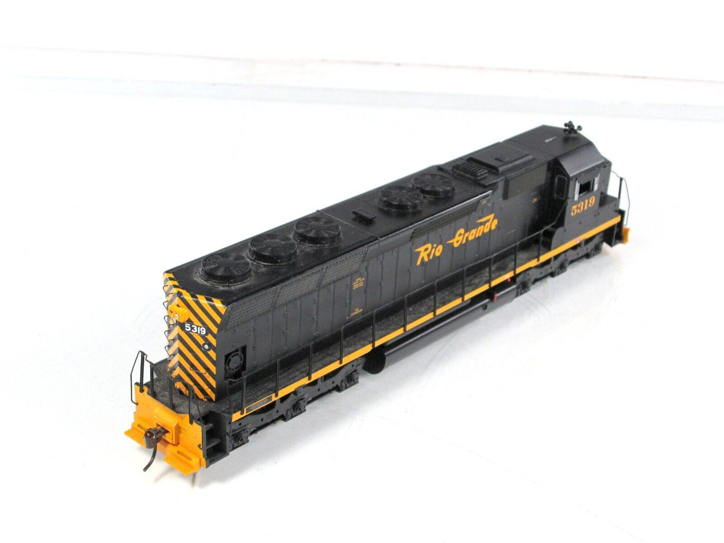 HO Scale ***DENVER & RIO GRANDE*** SD45 Locomotive #5319 - Athearn 95408, w/ DCC