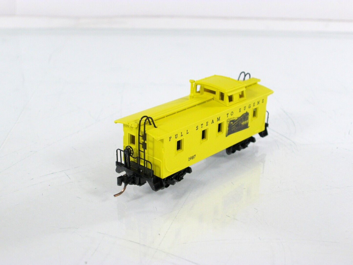 N Scale ***FULL STEAM to EUGENE** 36' Caboose #1987 - Micro Trains Special *RARE