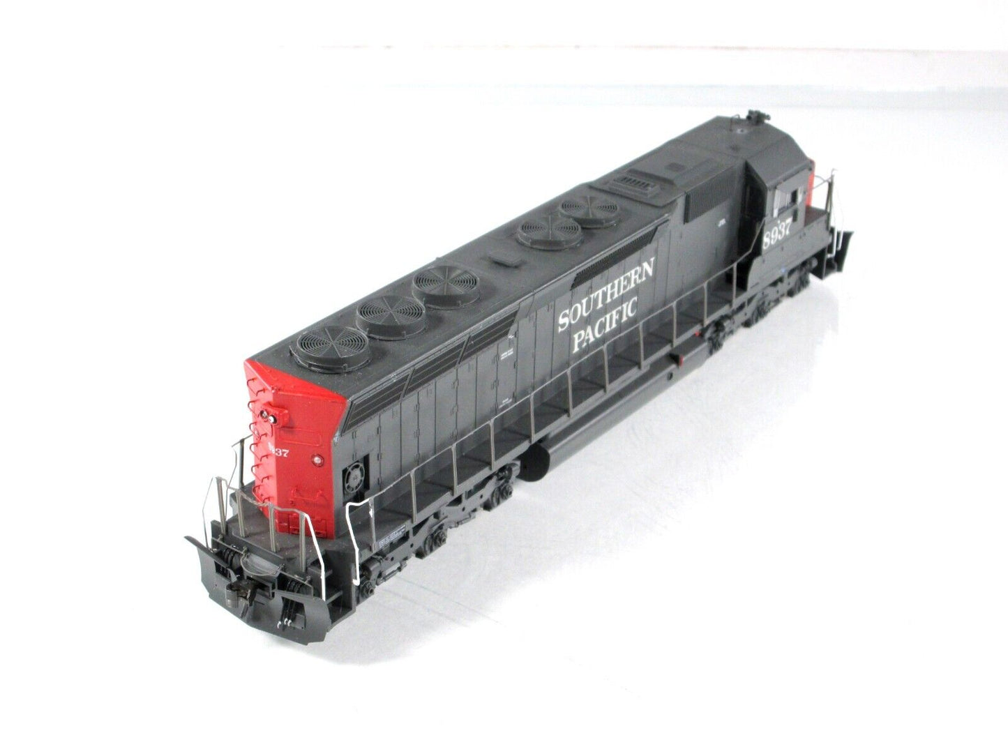 HO Scale ***SOUTHERN PACIFIC*** SD45 Locomotive #8937 - Athearn 98064, w/ DCC