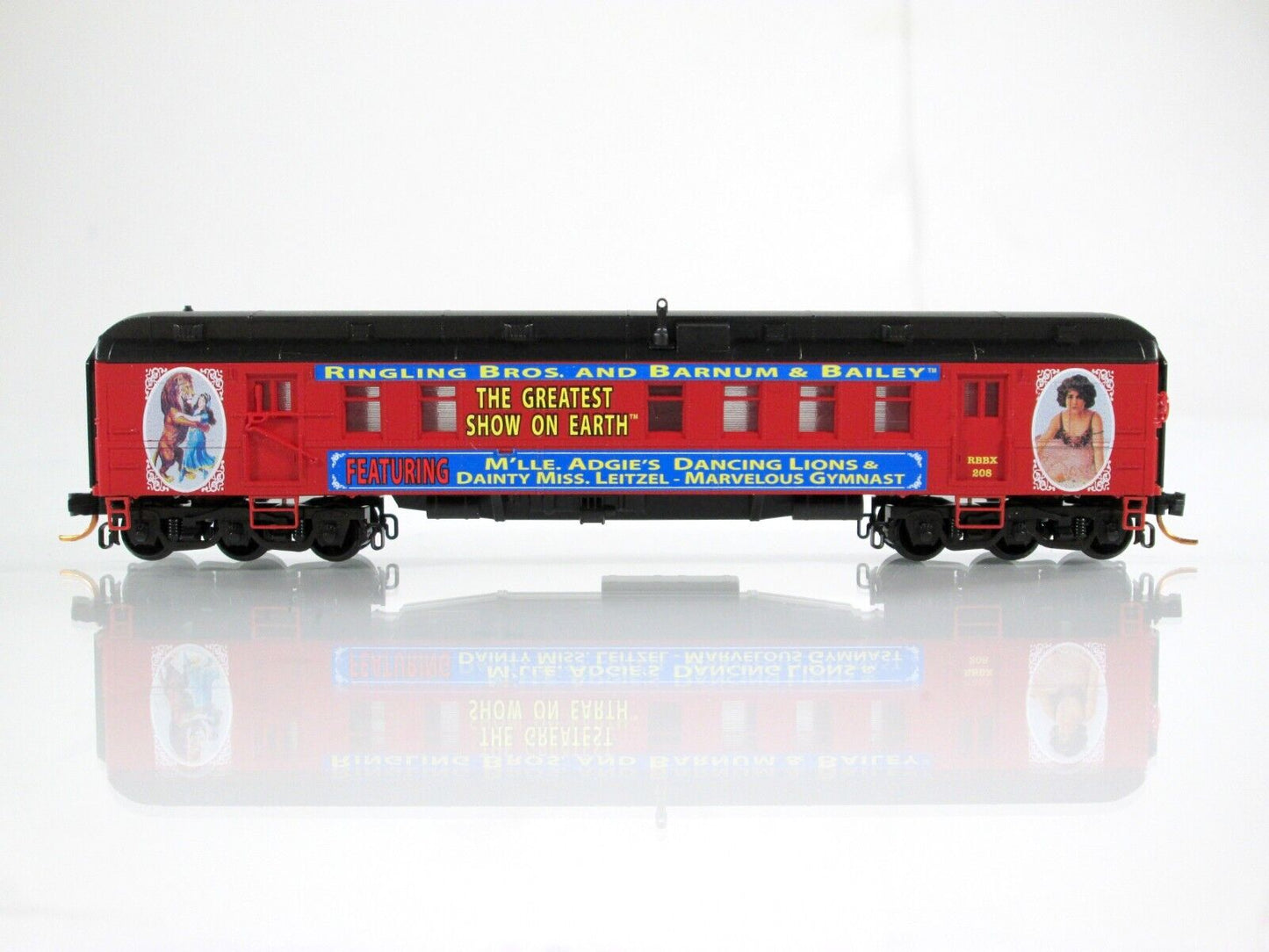 N Scale ***RINGLING, BARNUM & BAILEY*** RPO Passenger Car -Micro Trains 14000200