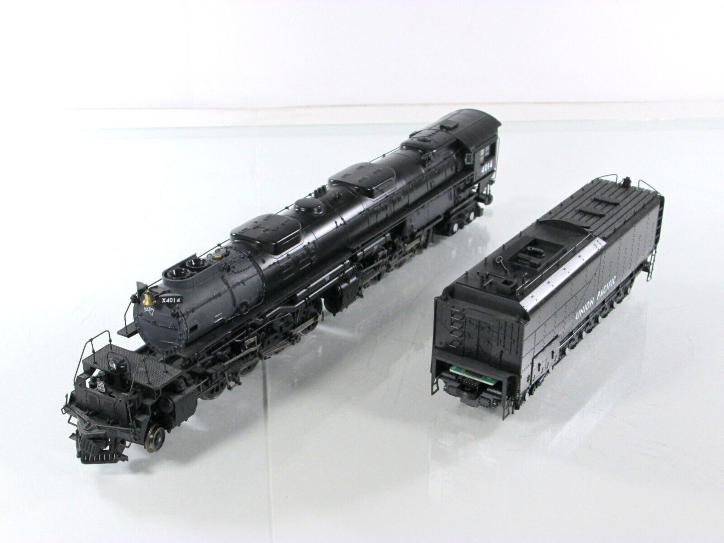 HO Scale ***UNION PACIFIC BIG BOY*** #4014 -- Athearn G9155, DCC Sound w/ Remote