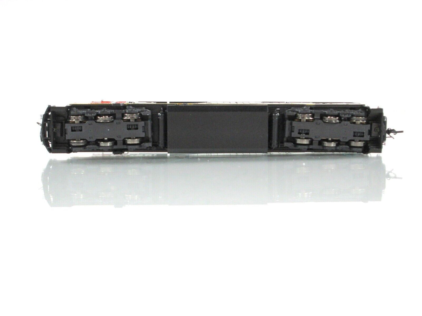 N Scale ***CANADIAN NATIONAL*** Dash 8-40CM #2400 - Rapido 540001, DCC Rdy *RARE