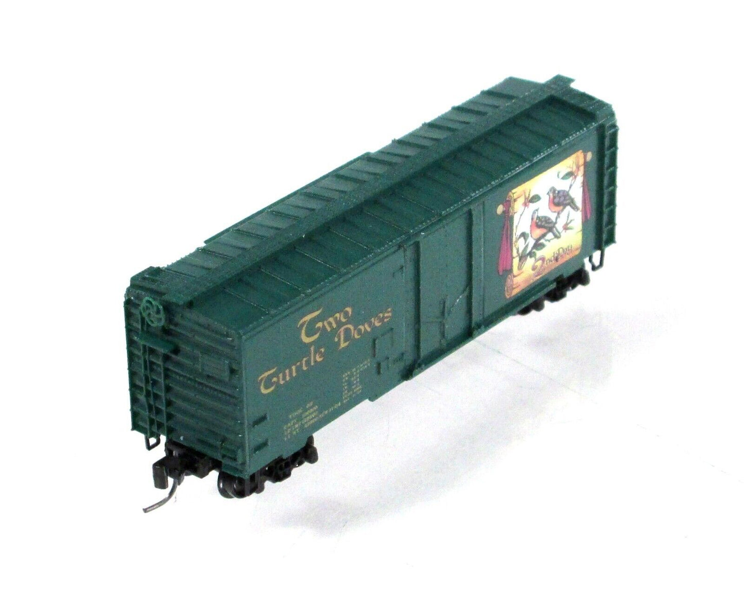 Z Scale ***TWO TURTLE DOVES*** 12 Days Christmas Box Car -- Micro Trains 14932-2