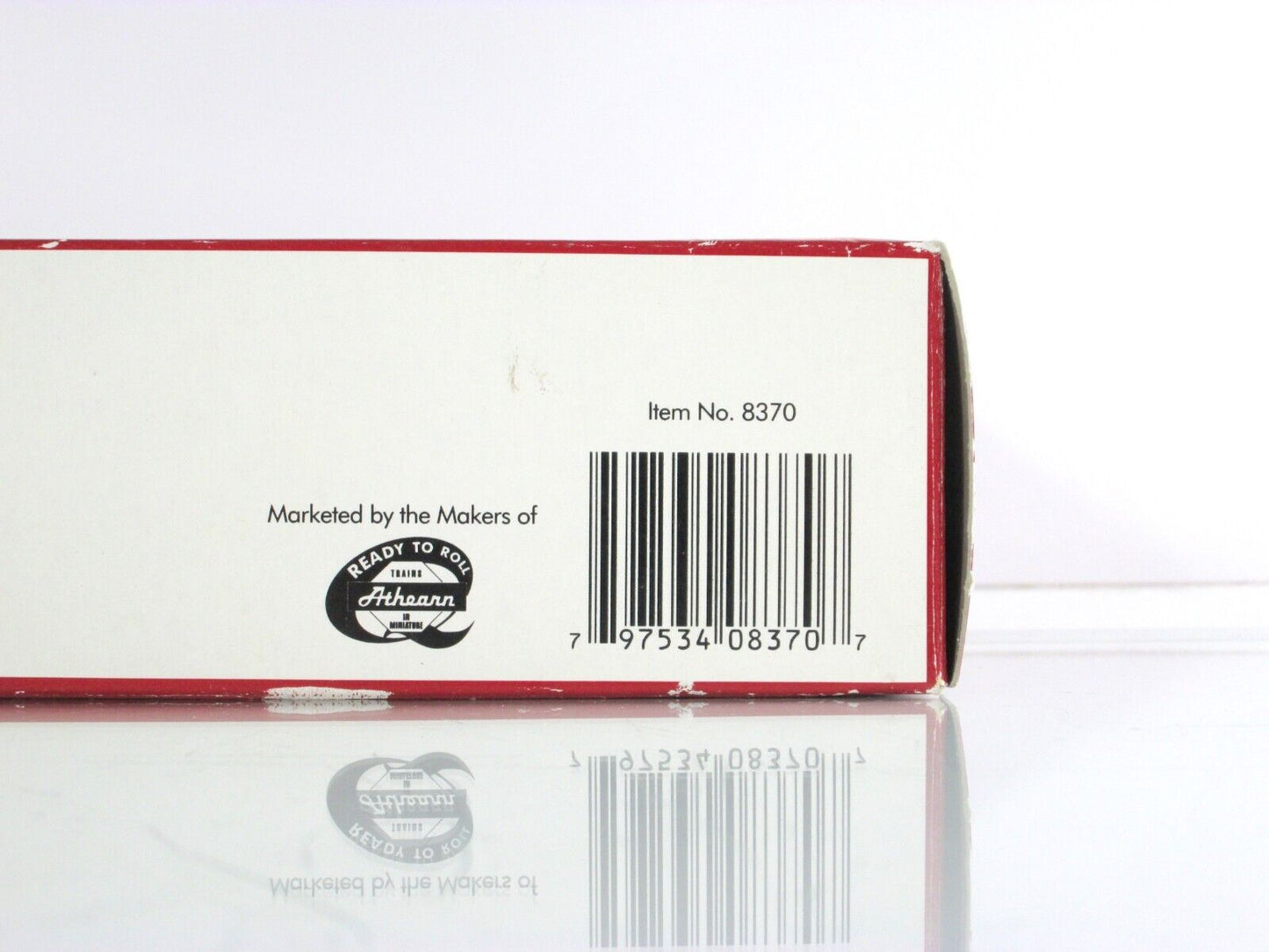HO Scale ***COCA-COLA*** Bottling 40' Steel Reefer Car, CCCX 5001 - Athearn 8370