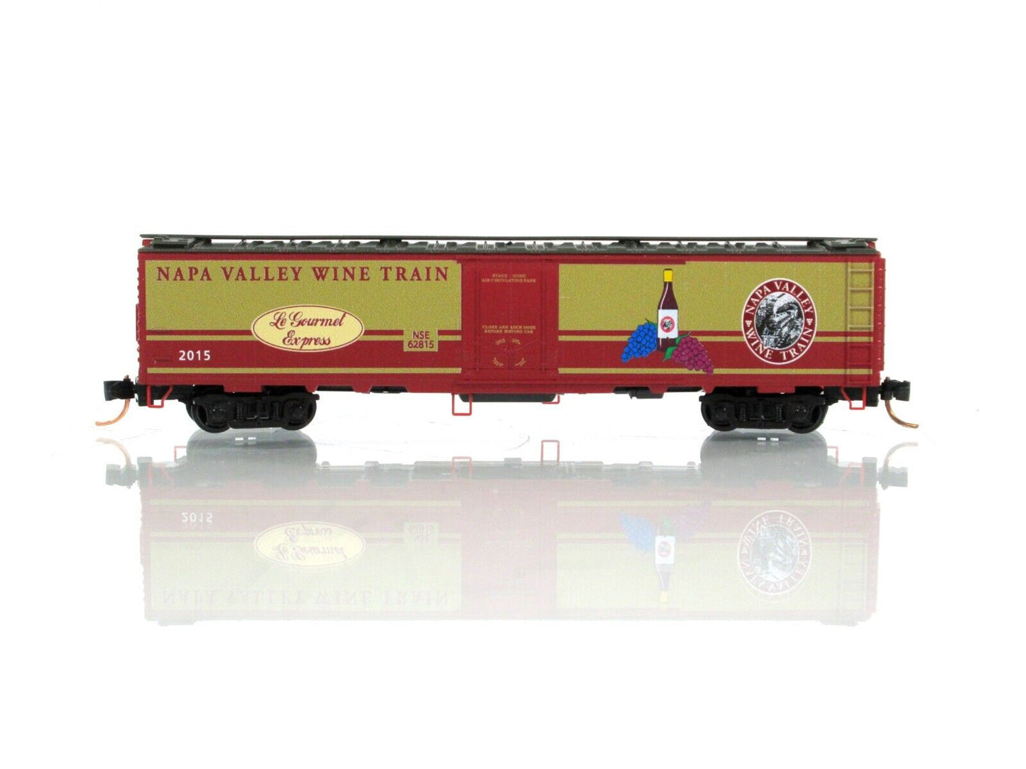 N Scale ***NAPA VALLEY WINE TRAIN*** Express Reefer -Micro Trains Special **RARE