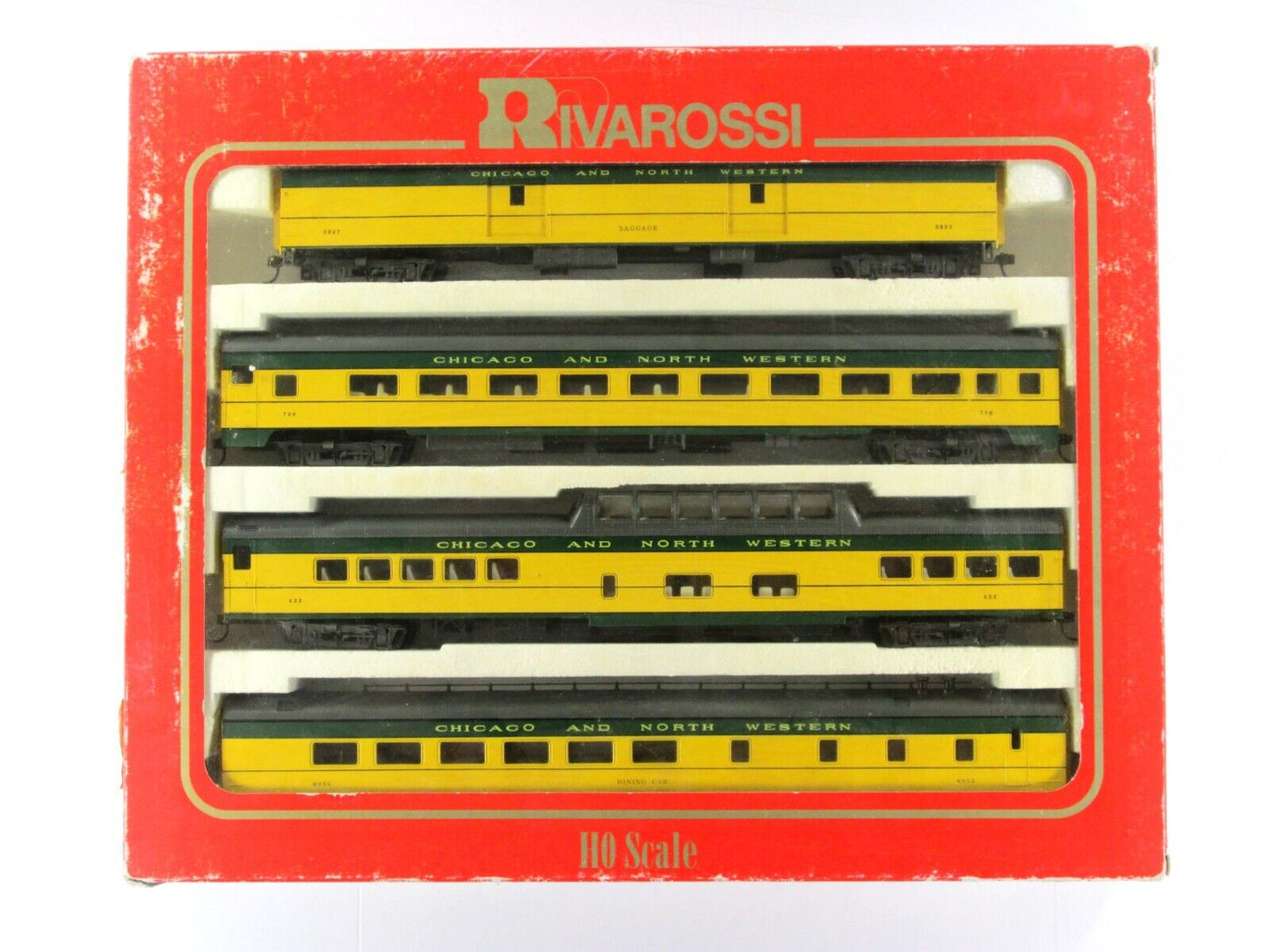 HO Scale ***CHICAGO NW*** 1930s Passenger Set A -- Rivarossi 6932, Knuckle Cplrs
