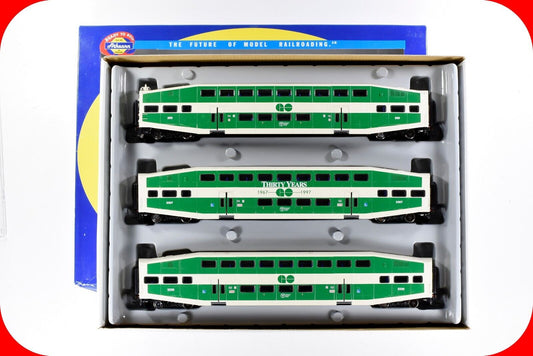 HO Scale GO TRANSIT BOMBARDIER Bi-Level Passenger Car 3-Pack Set -- Athearn 2581