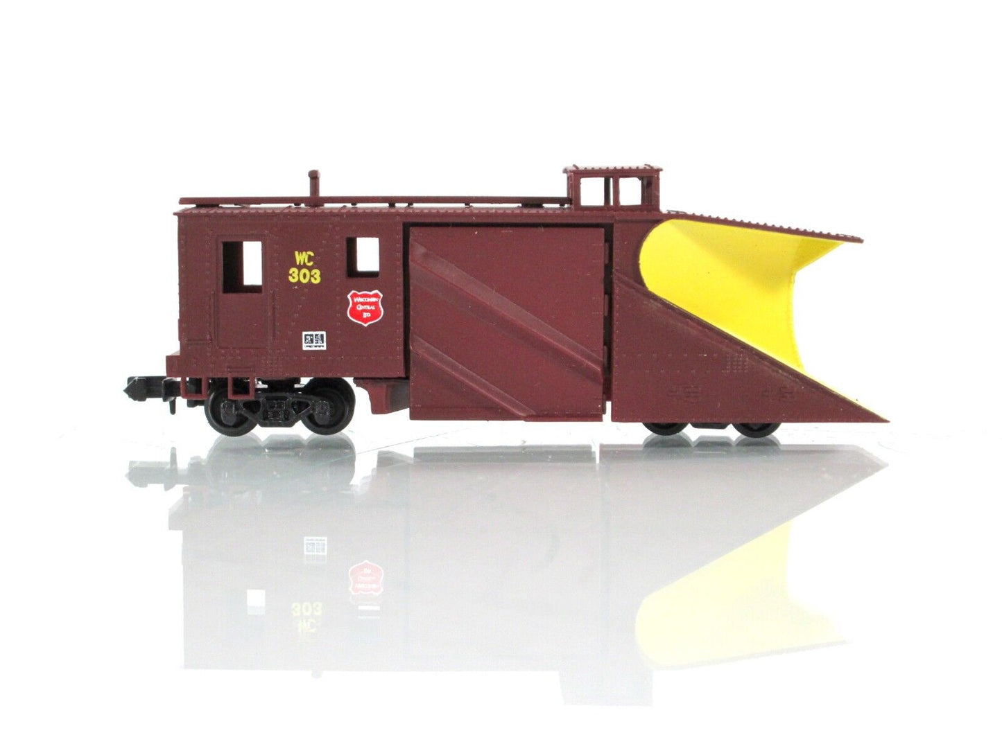 N Scale ***WISCONSIN CENTRAL*** MoW Russell Snow Plow WC 303 - Walthers 932-8509