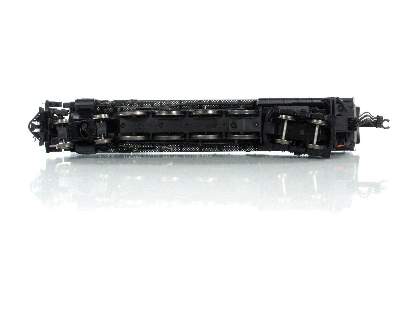 HO Scale **FEF-2 NORTHERN 4-8-4** Athearn G9200, DCC Sound w/ Remote, Unlettered