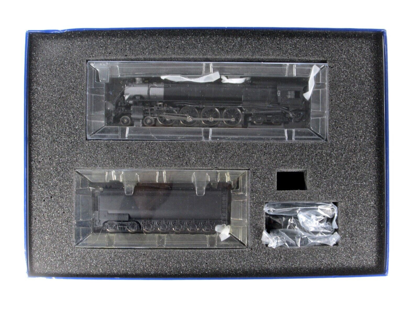 HO Scale **FEF-2 NORTHERN 4-8-4** Athearn G9200, DCC Sound w/ Remote, Unlettered