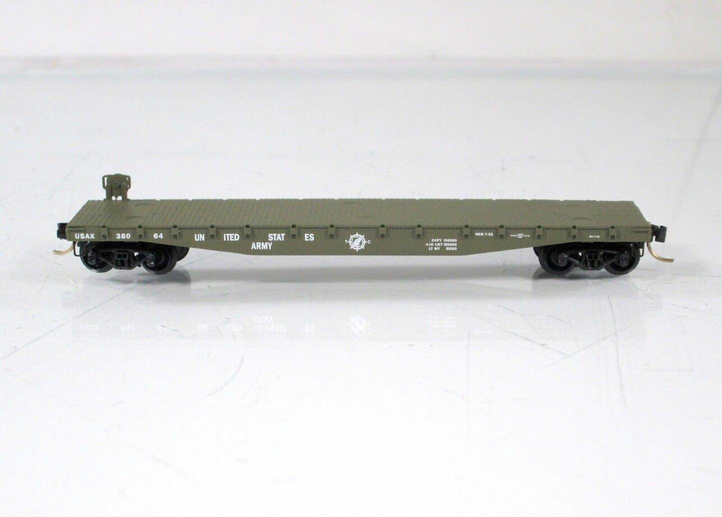 N Scale ***UNITED STATES ARMY*** 50' Flat Car, USAX 38064 --- Micro Trains 45180