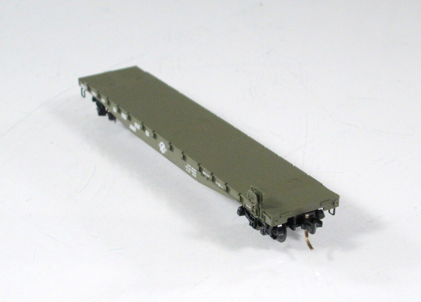 N Scale ***UNITED STATES ARMY*** 50' Flat Car, USAX 38064 --- Micro Trains 45180