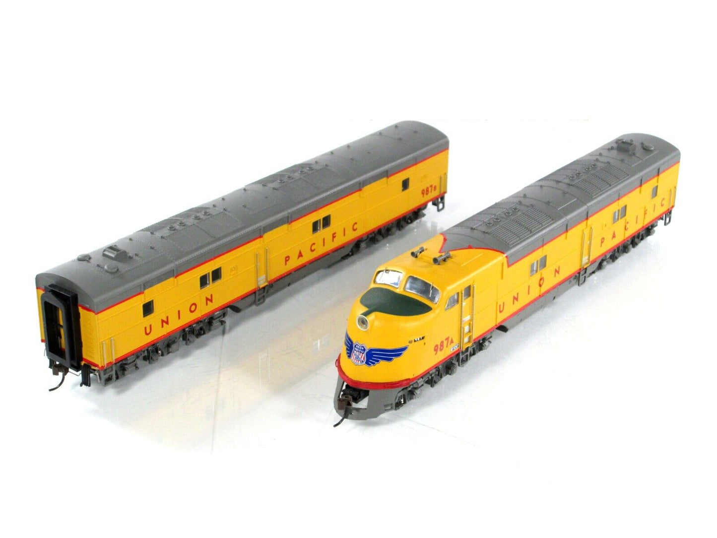 HO Scale ***UNION PACIFIC*** EMD E6 A,B #987 -- Broadway 2331 DCC Paragon2 Sound