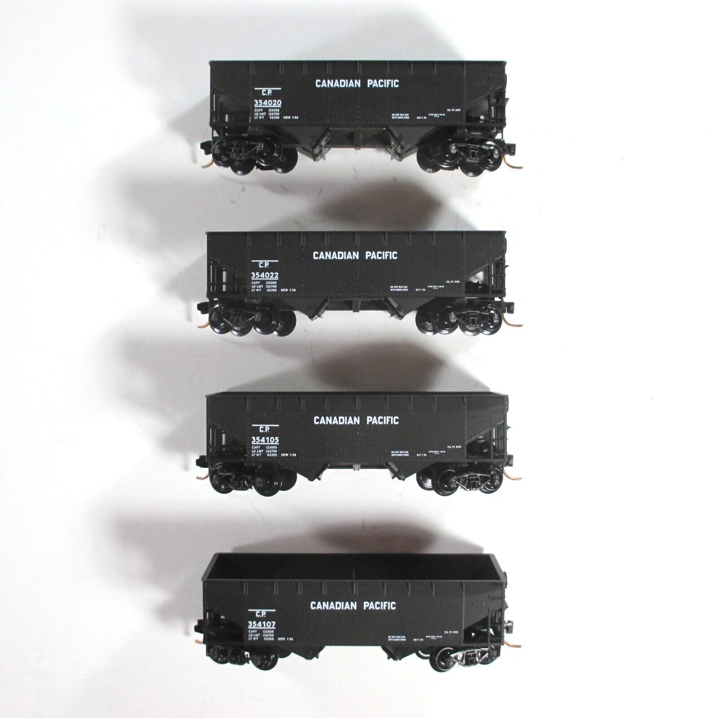 N Scale ***CANADIAN PACIFIC*** Twin Bay Hopper 4-Pack #3 - Micro Trains 99300003