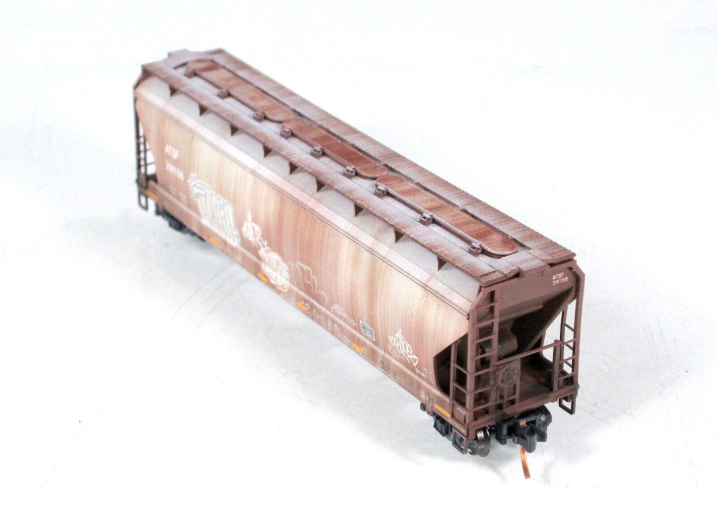 N Scale **SANTA FE** Weathered & Graffiti Hopper #314158 - Micro Trains 99305550