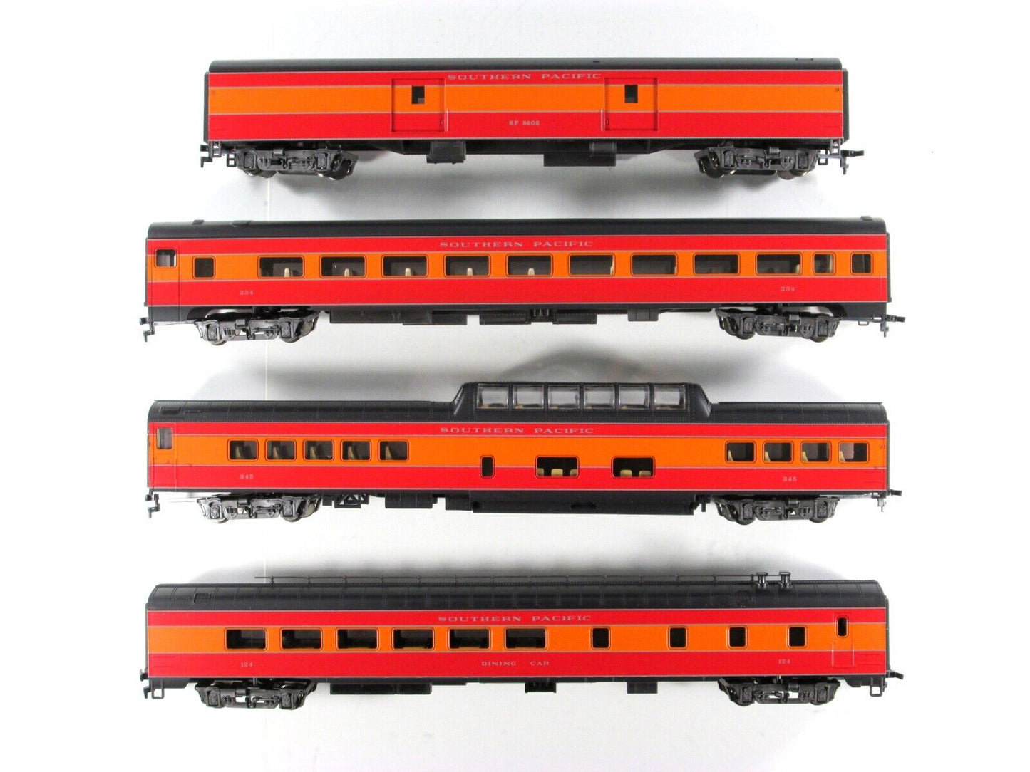 HO Scale ***SOUTHERN PACIFIC DAYLIGHT*** Passenger 4-Car Set A -- Rivarossi 6950