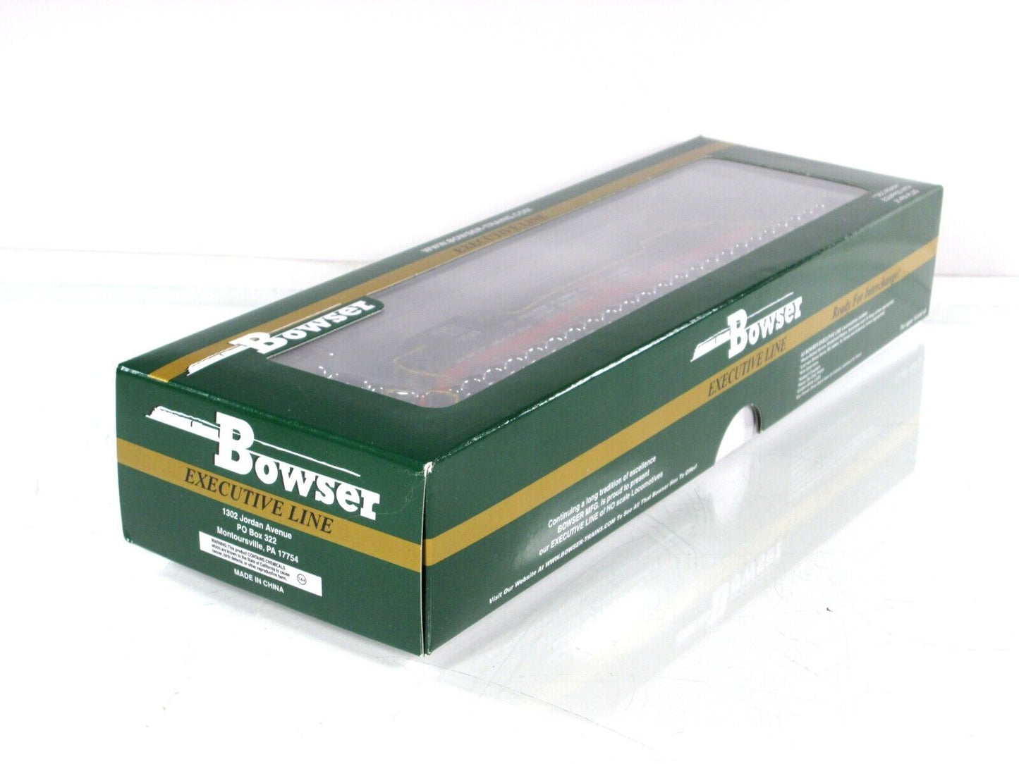 HO Scale ***NEW HAVEN*** U-25 B Locomotive #2525 -- BOWSER Executive 2-5921, DCC