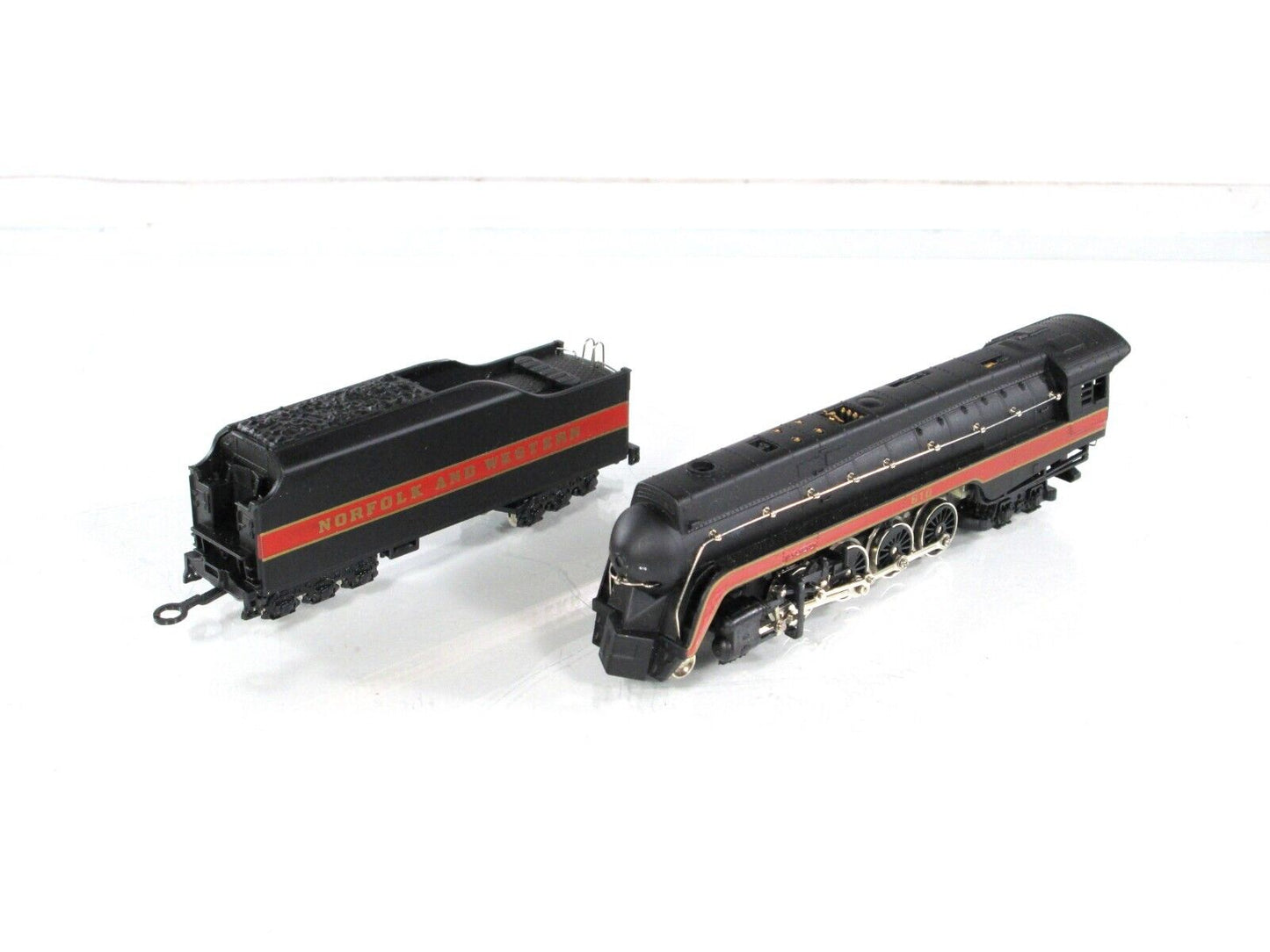 N Scale **NORFOLK & WESTERN** Class J 4-8-4 Locomotive #610 -Bachmann 51-0658-A4