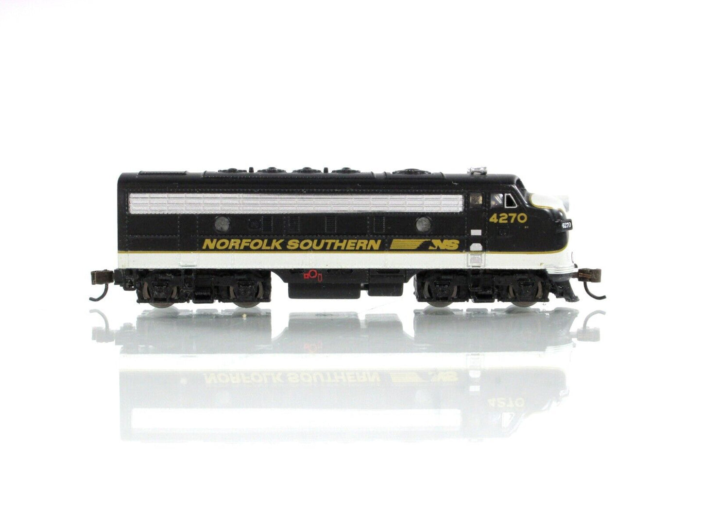 N Scale ***NORFOLK & SOUTHERN*** F7A Locomotive, NS 4270 - Bachmann 63753 w/ DCC