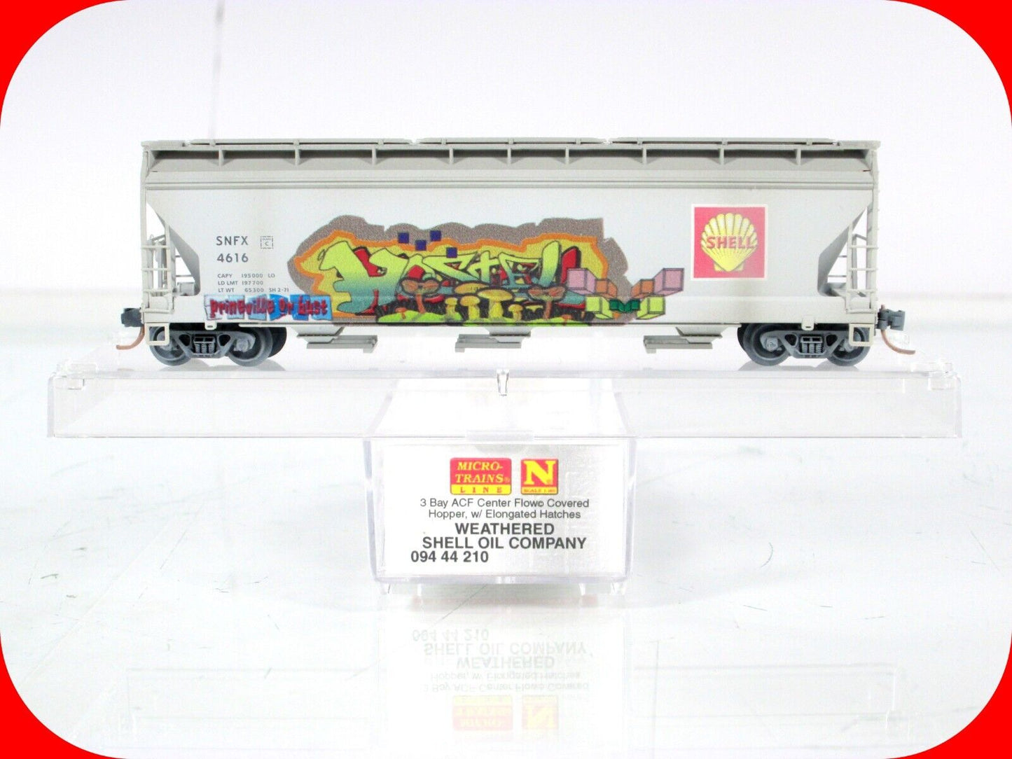 N Scale ***SHELL OIL*** Weathered, Graffiti Hopper 3-Bay - Micro Trains 09444210