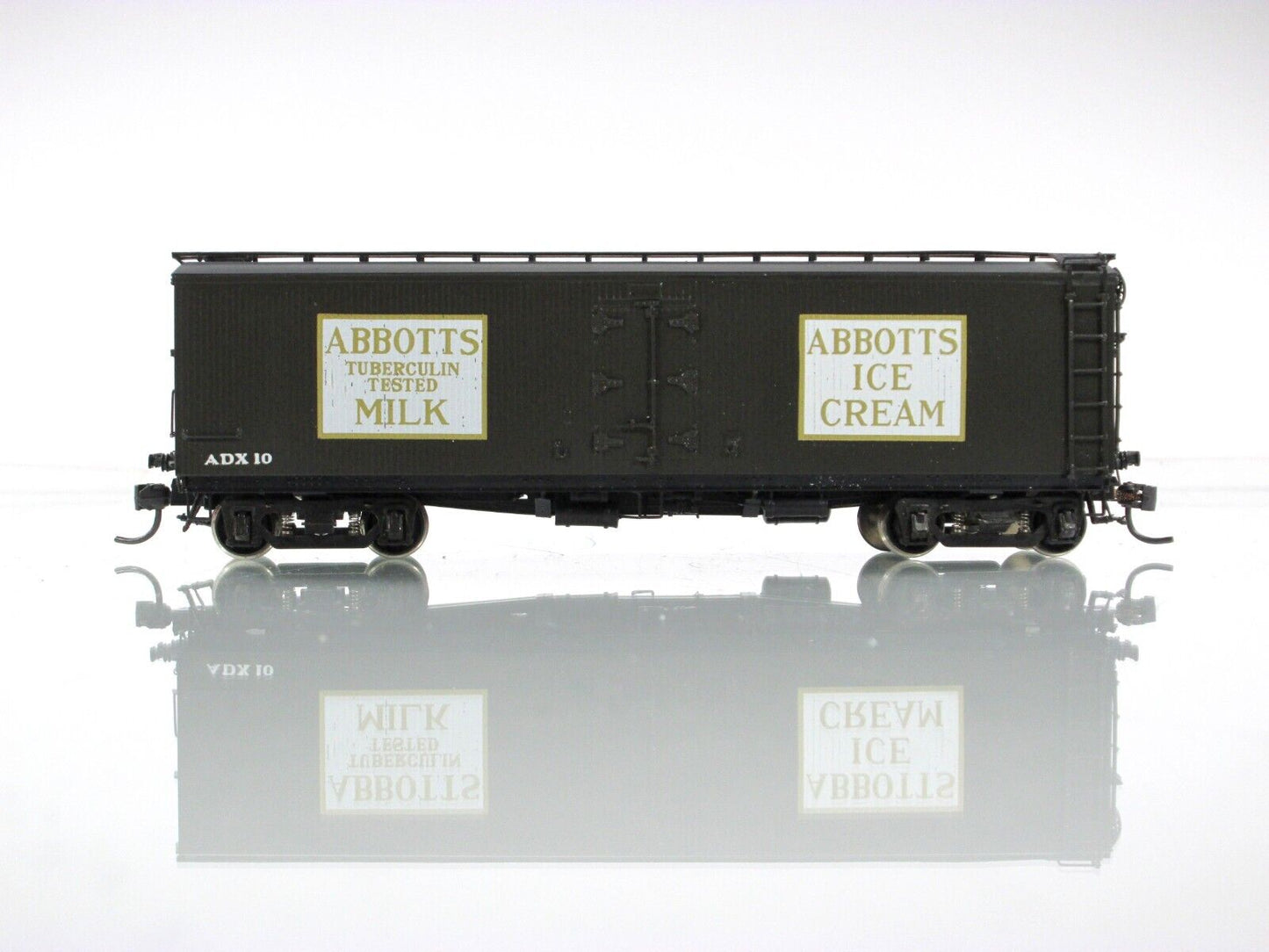 HO Scale BRASS ***ABBOTT'S***  Milk & Ice Cream Reefer, ADX 10 -- Precision / FM