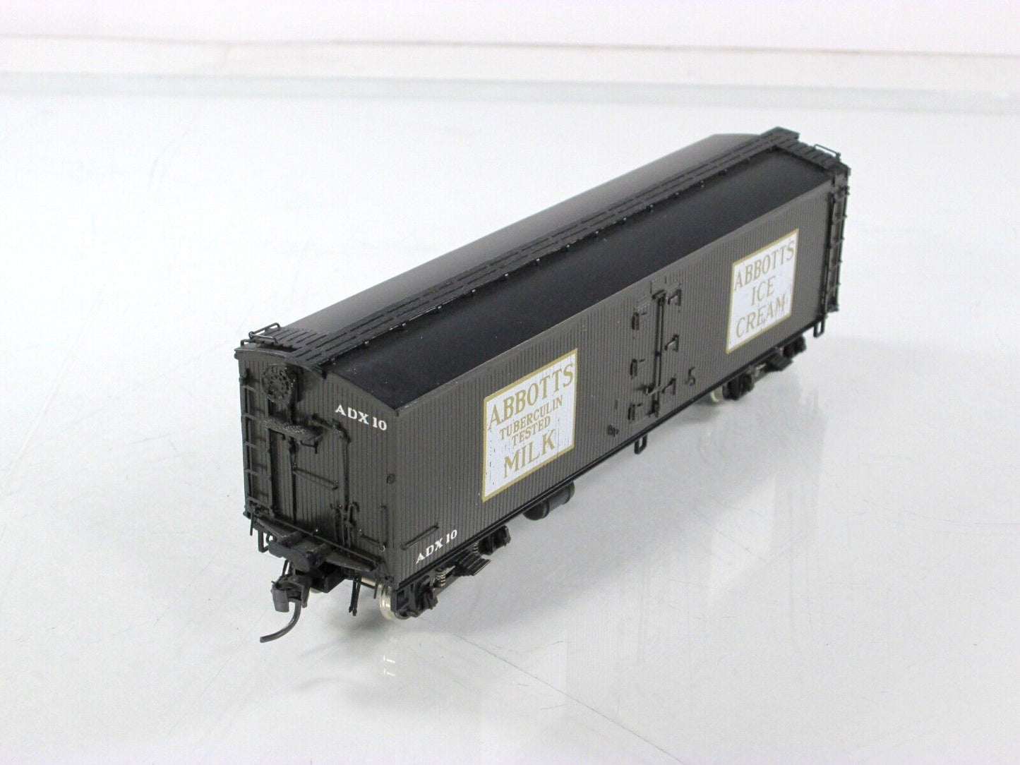 HO Scale BRASS ***ABBOTT'S***  Milk & Ice Cream Reefer, ADX 10 -- Precision / FM