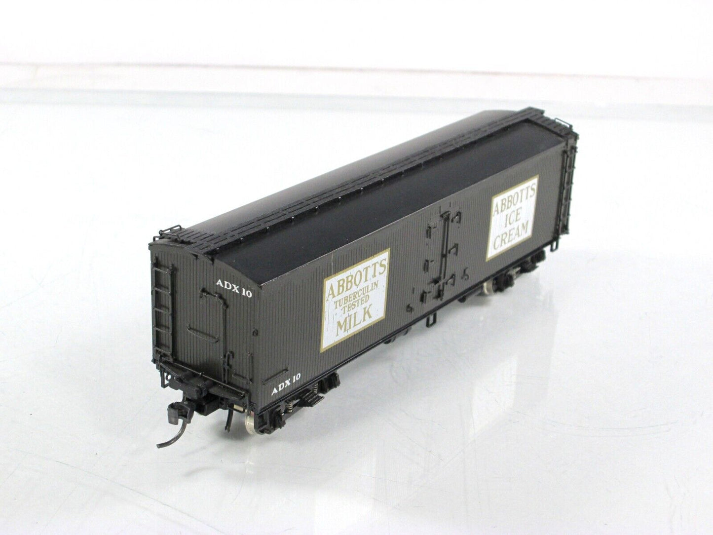 HO Scale BRASS ***ABBOTT'S***  Milk & Ice Cream Reefer, ADX 10 -- Precision / FM