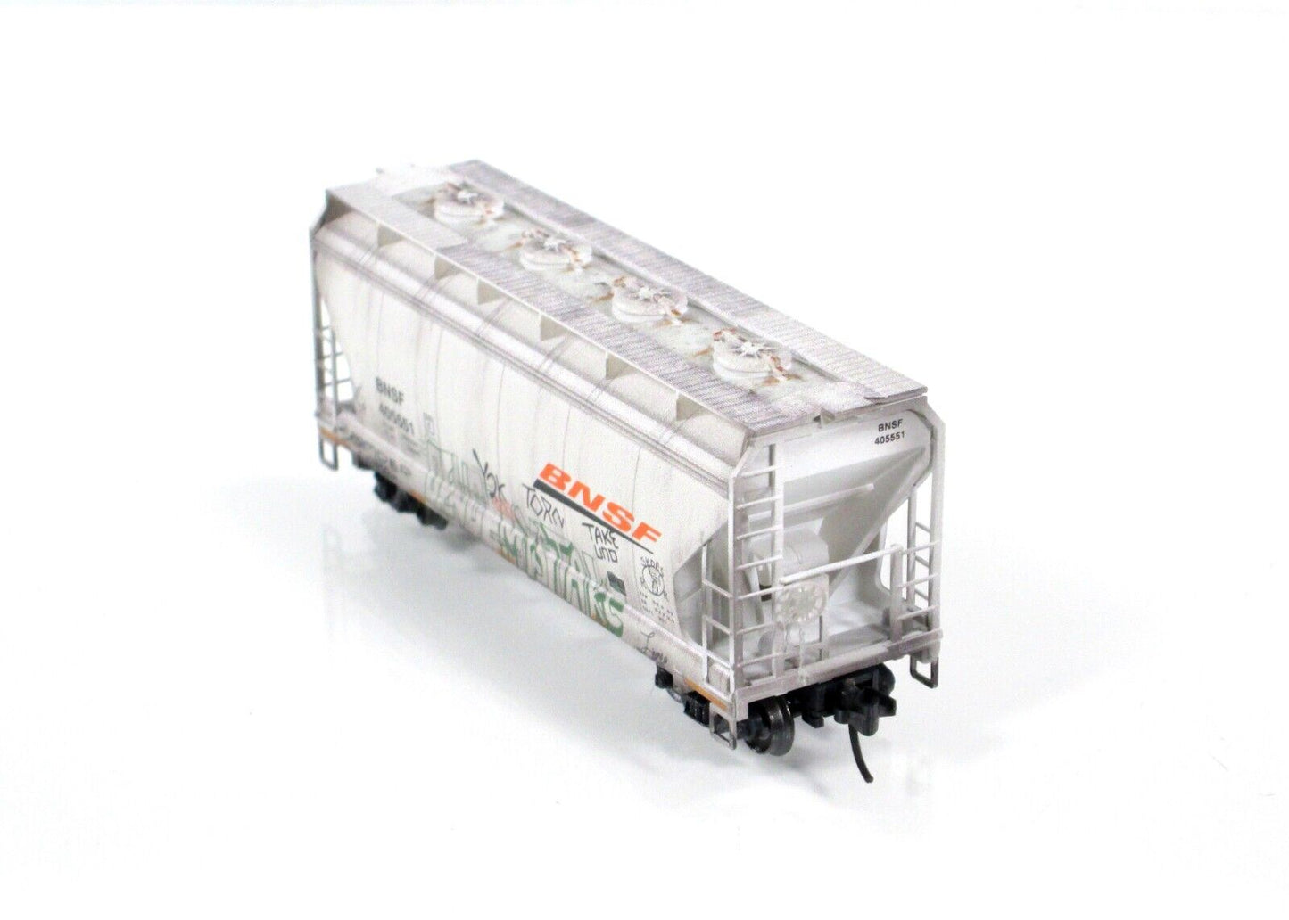 N Scale **BNSF Swoosh** Weathered Graffiti Hopper #405551 -Micro Trains 09244283