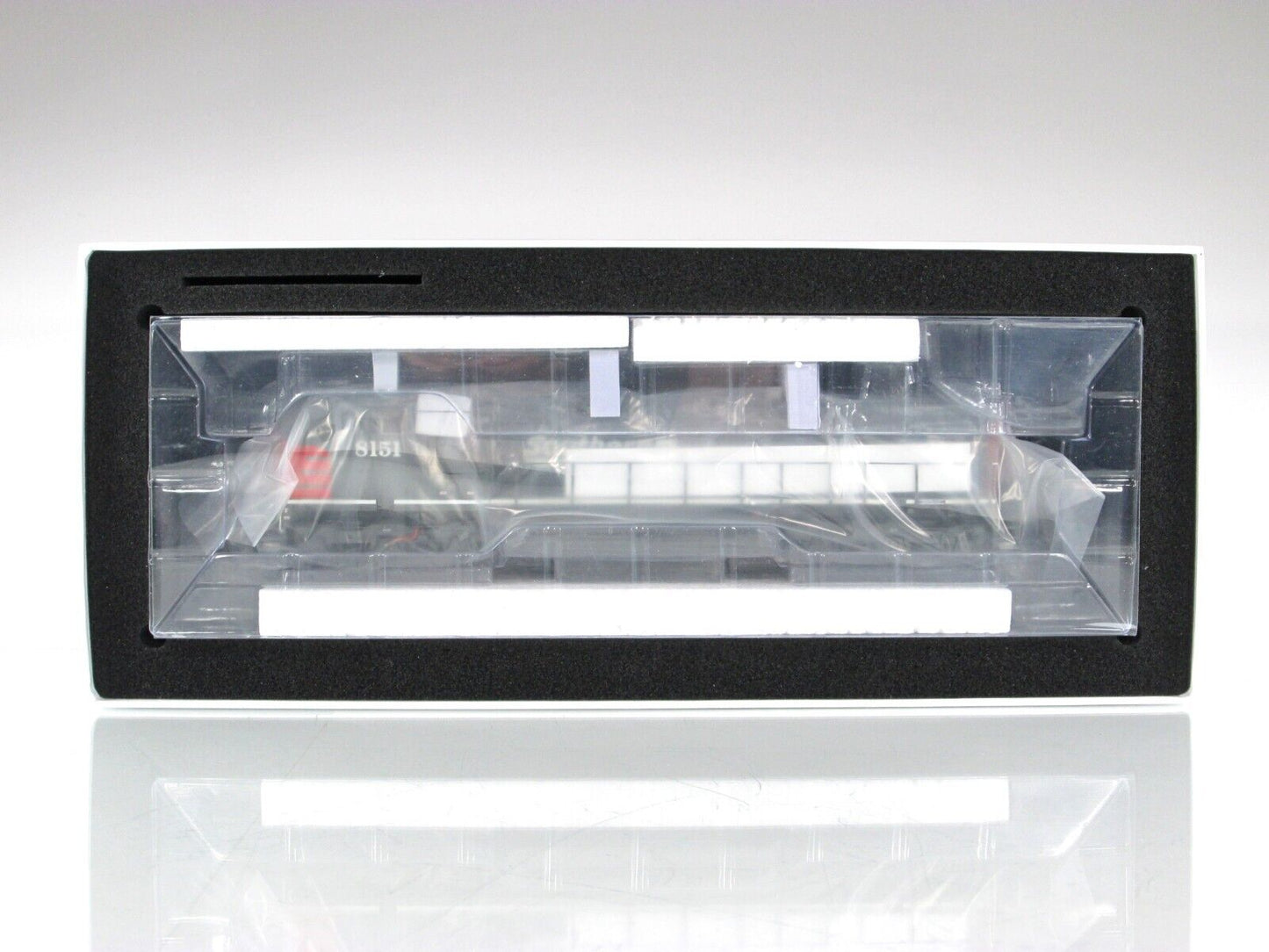 HO Scale SOUTHERN PACIFIC Dash 9-44CW #8151 - Athearn G31642, DCC Tsunami2 Sound