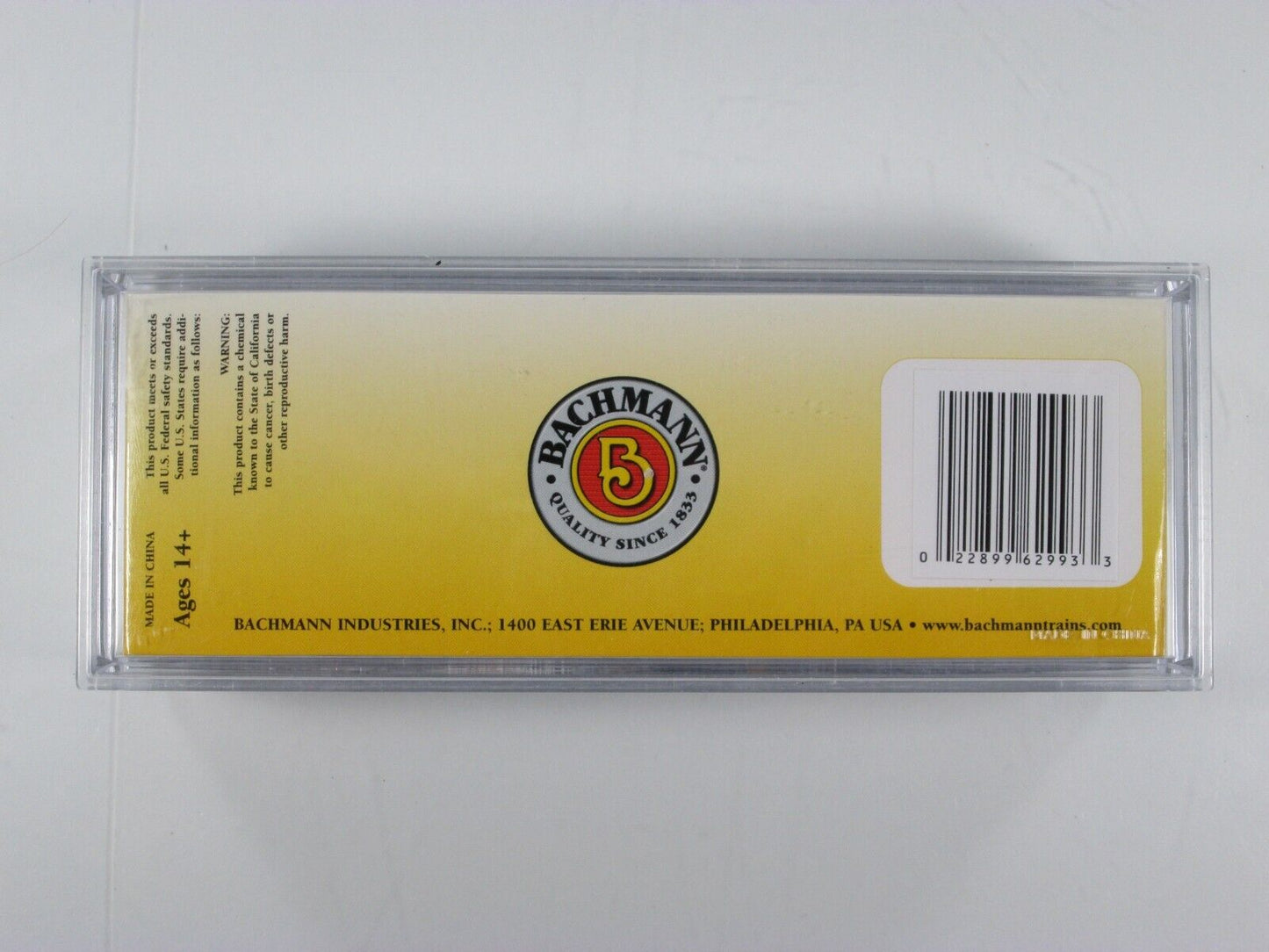 N Scale *TORONTO TRANSIT* PCC Lighted Streetcar Trolley - Bachmann 62993 *Issues