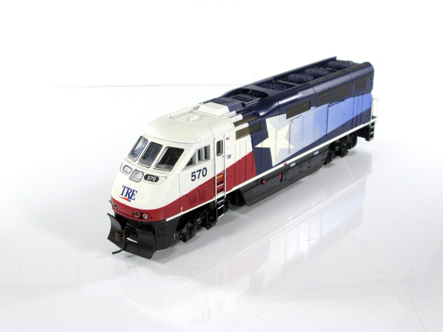 HO Scale *DALLAS TRINITY RAIL  EXPRESS* F59PHI, TRE 570 -Athearn 26314 DCC Ready