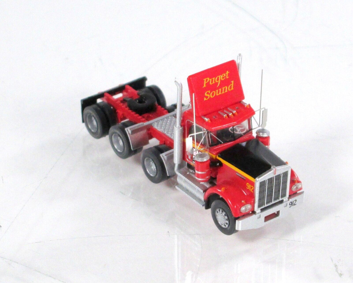 N Scale KENWORTH ***PUGET SOUND*** W900 Tractor - Trainworx 59090-2 , #62 of 100